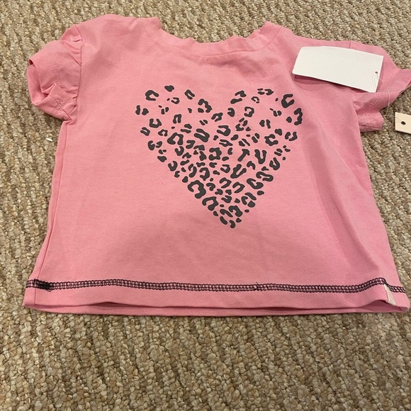 Sovereign Code Girls Size 2T Pink Shortsleeve Shirt with Animal Print Heart NWT - Picture 4 of 7